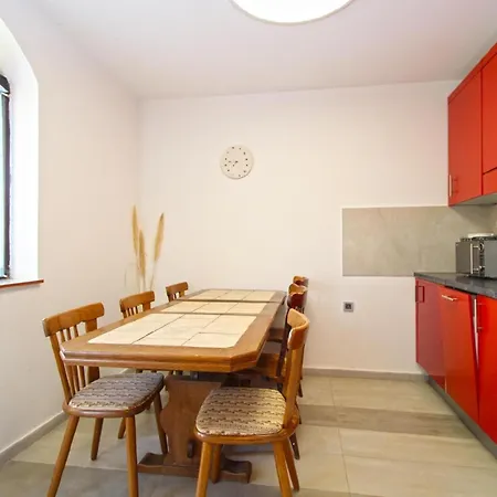 Apartament Fuer 7 Personen Ca 90 Qm In Pjescana Uvala, Istrien Istrische Riviera Pjescana Uvala